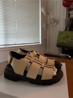 Maguire Leather Fisherman Sandals